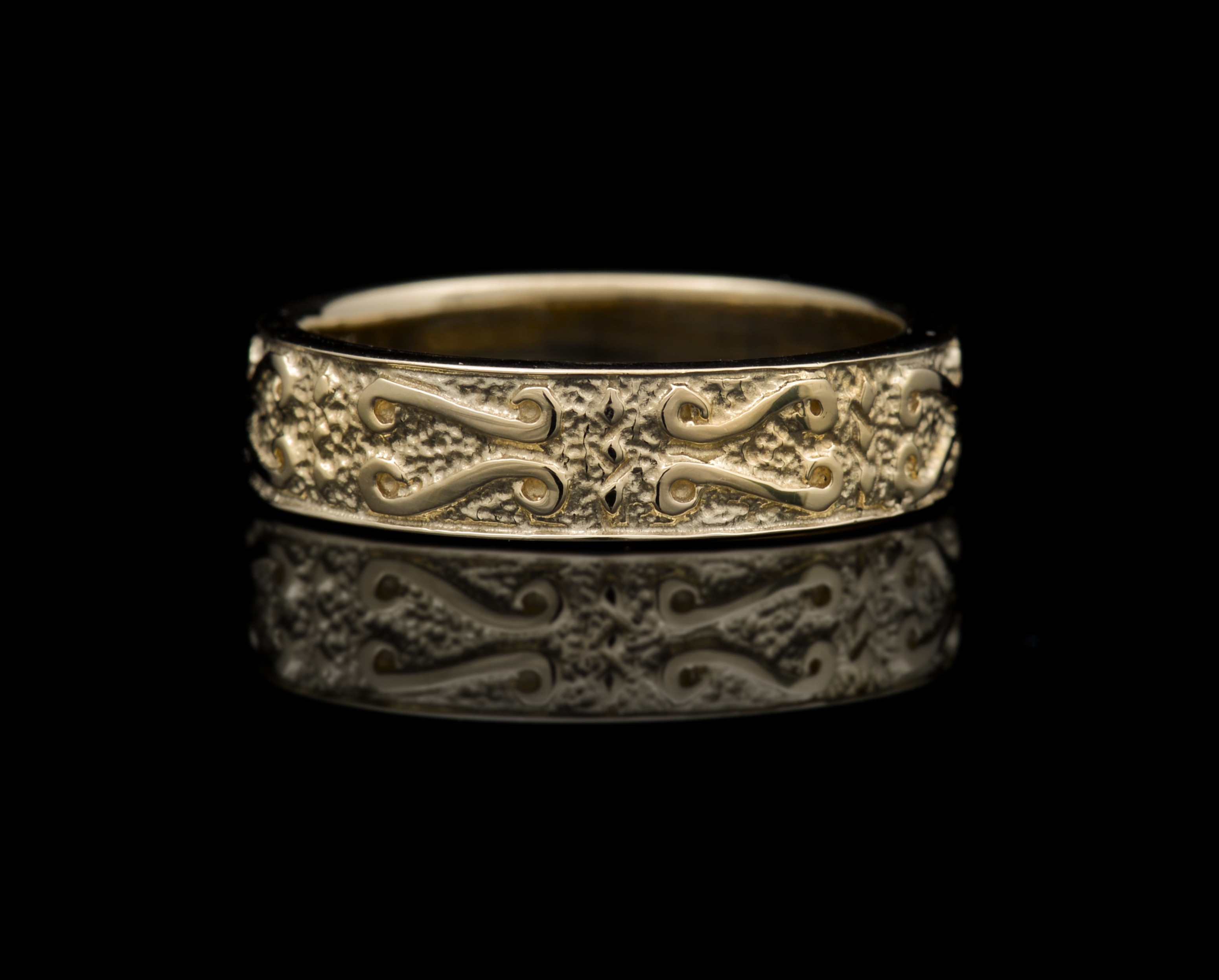 14kt Gold 6mm Medieval Energy Knot Wedding Band